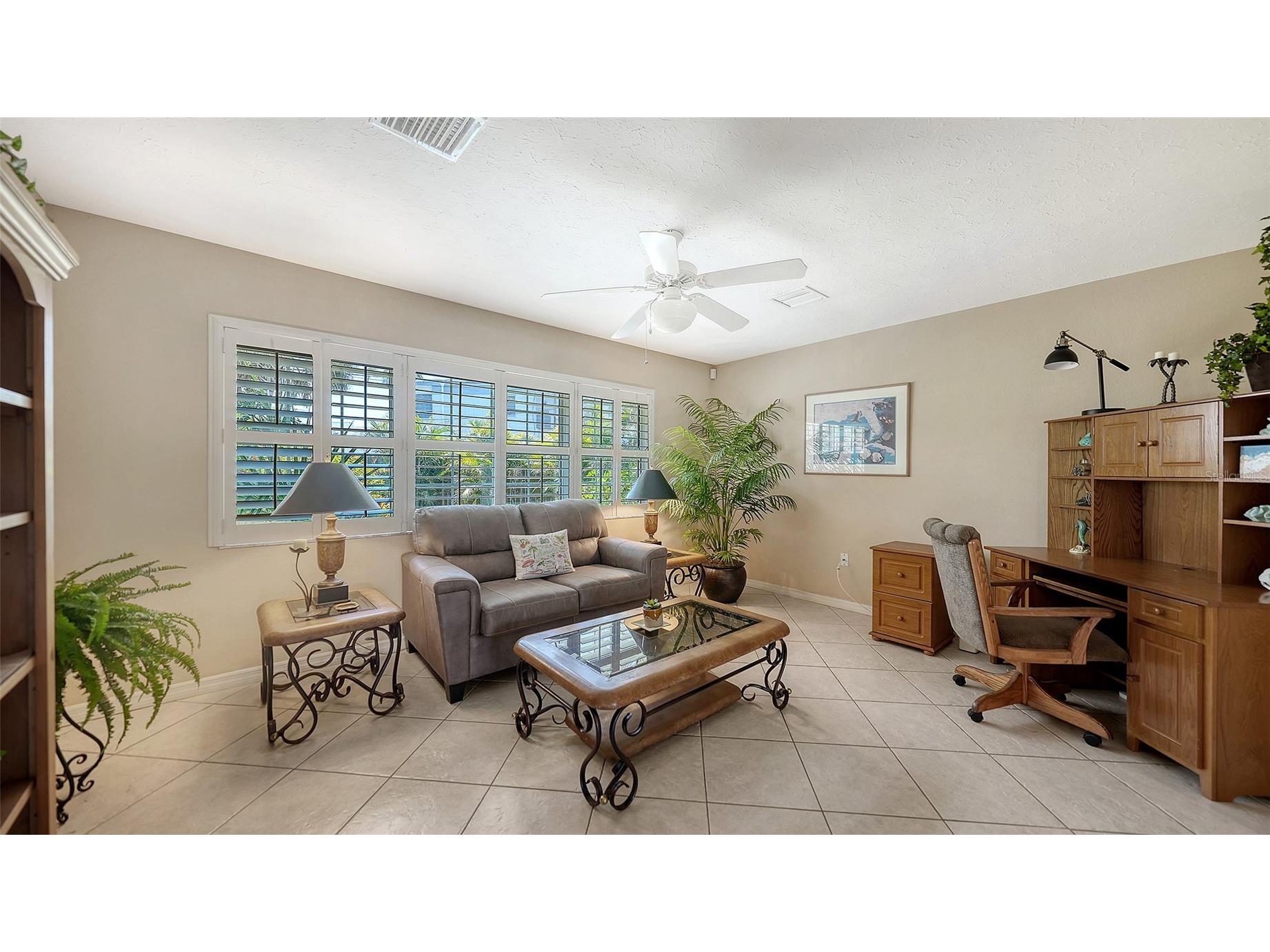 3537 S School Avenue Sarasota FL 34239 A4691686 image39