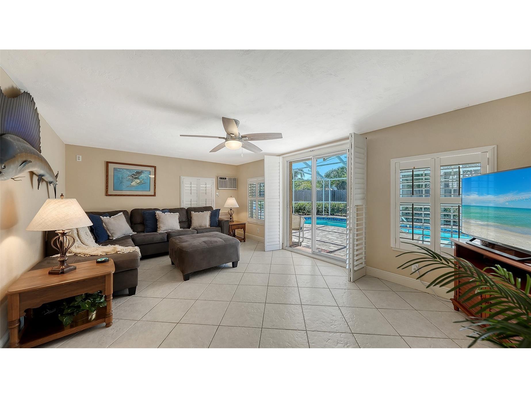 3537 S School Avenue Sarasota FL 34239 A4691686 image42