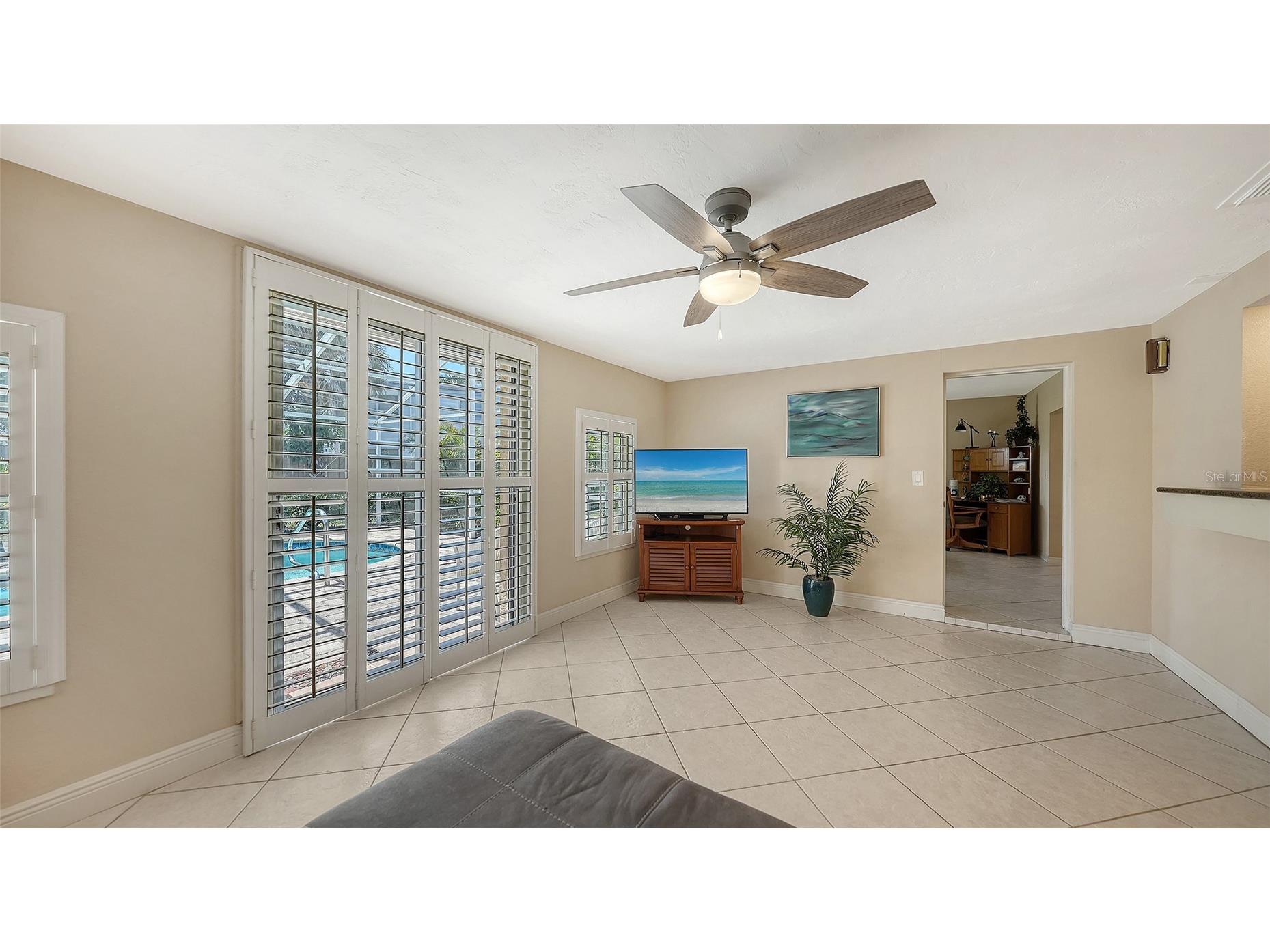 3537 S School Avenue Sarasota FL 34239 A4691686 image45