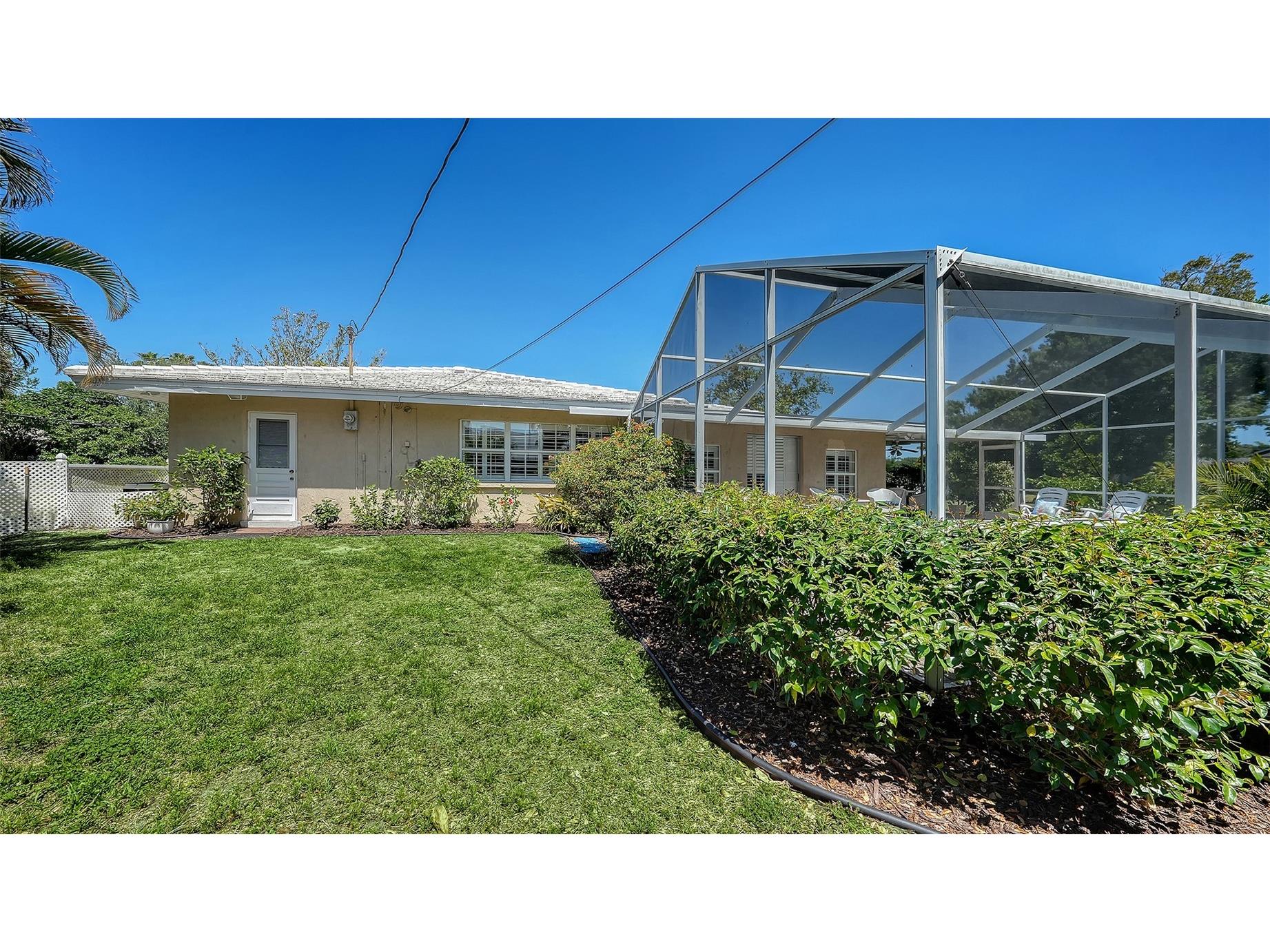 3537 S School Avenue Sarasota FL 34239 A4691686 image58