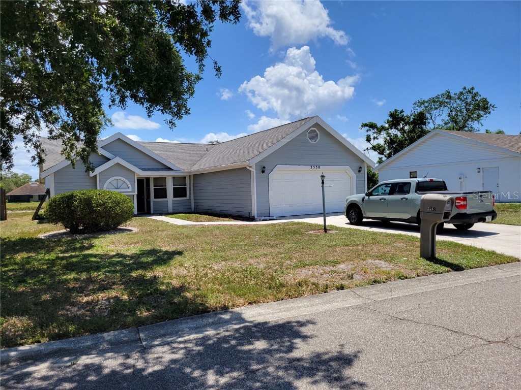 3538 65th Avenue Circle E Sarasota FL 34243 TB8391530 image1