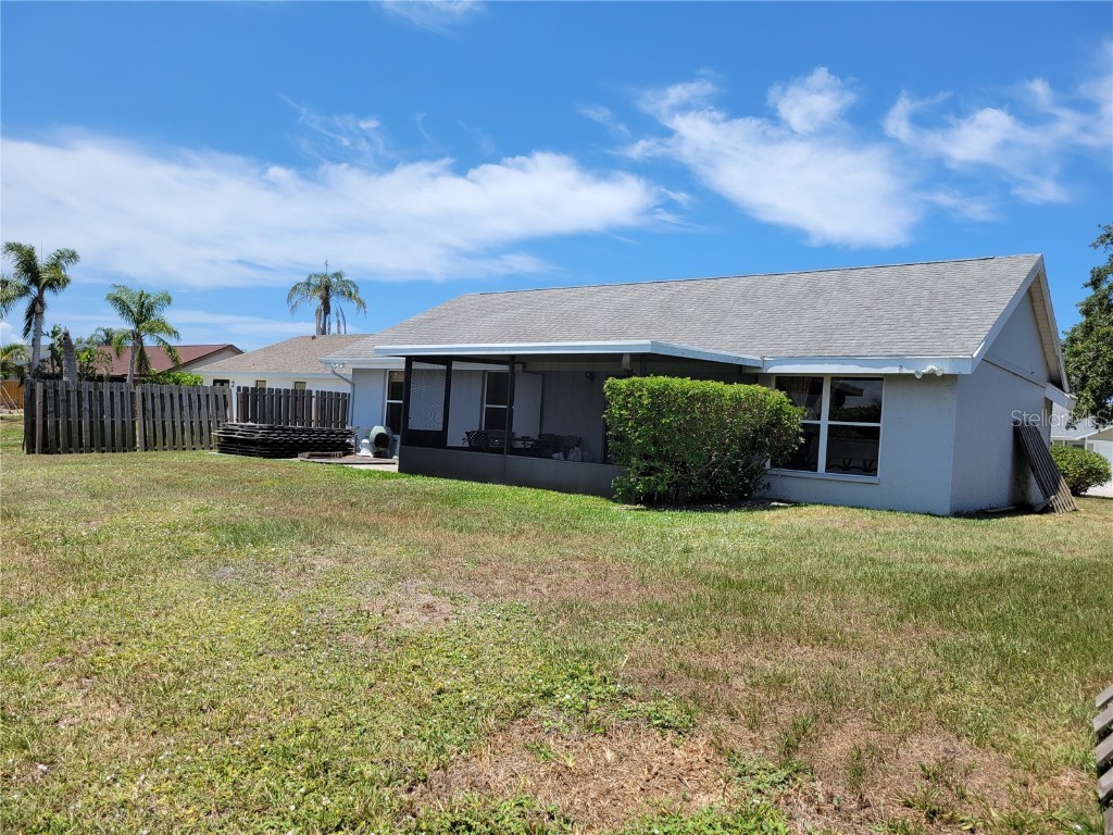 3538 65th Avenue Circle E Sarasota FL 34243 TB8391530 image4