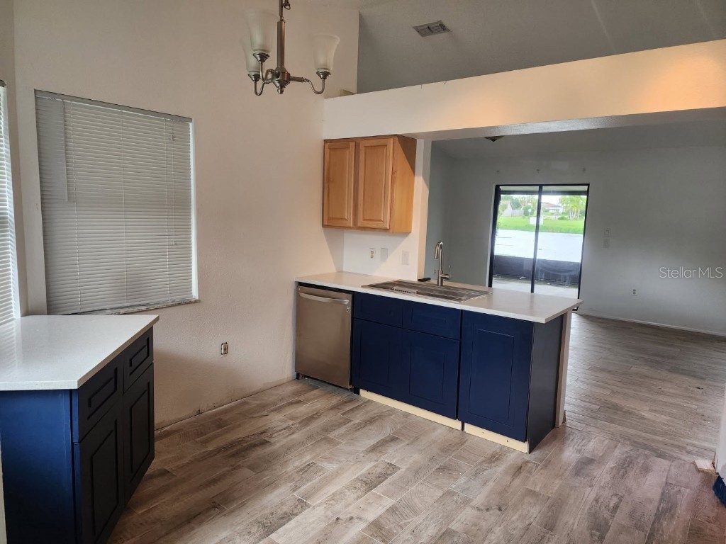 3538 65th Avenue Circle E Sarasota FL 34243 TB8391530 image7