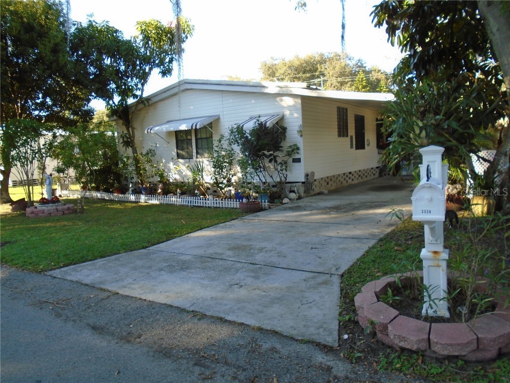 3538 Lazy Lake Drive N Lakeland FL 33801 - LAZY LAKE L4926584 image1