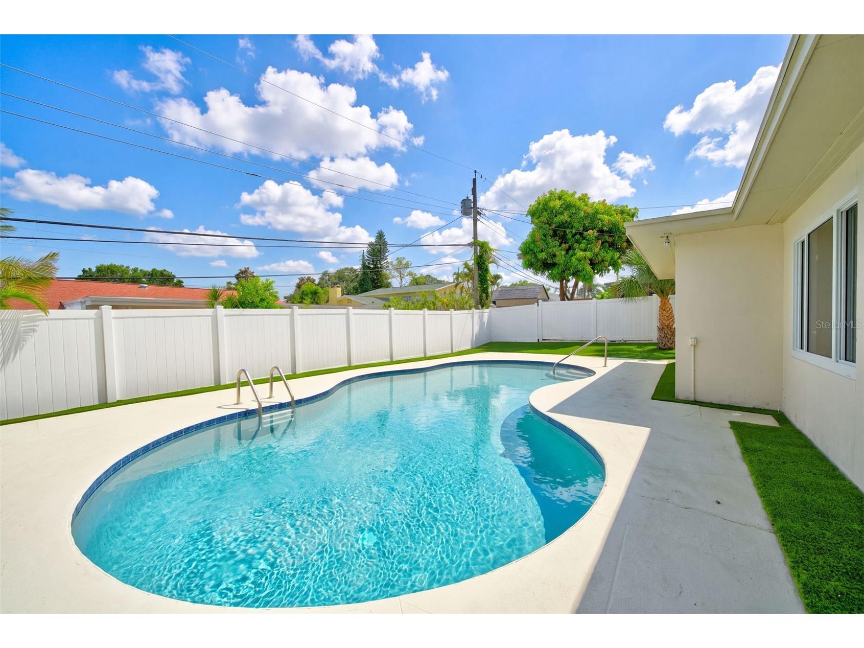 3538 Shady Bluff Drive Largo FL 33770 TB8523229 image56