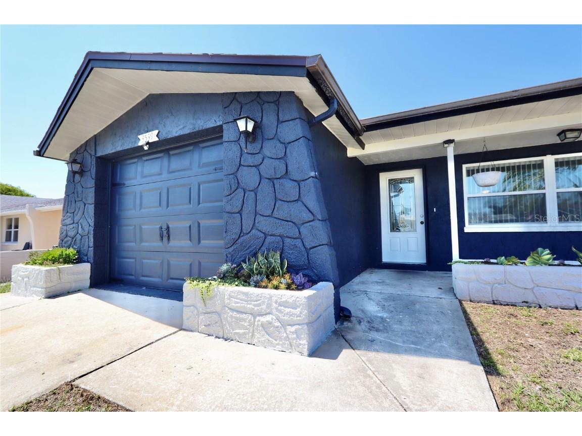 3539 Blackhawk Drive New Port Richey FL 34652 W7843676 image1