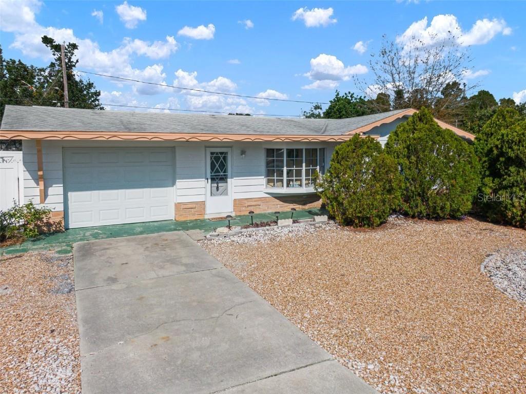 3539 Bradford Drive Holiday FL 34691 TB8355937 image1