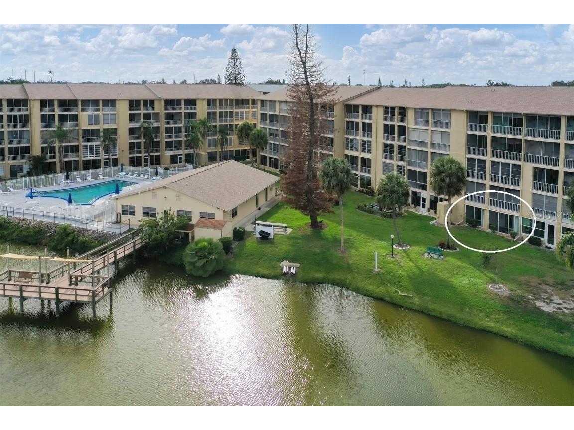 3539 Lake Bayshore Drive #J-110 Bradenton FL 34205 T3490479 image1
