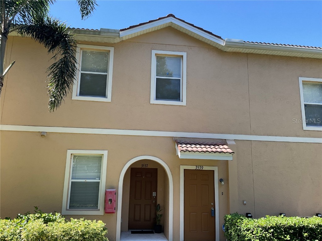 3539 Parkridge Circle #15-204 Sarasota FL 34243 A4587277 image1