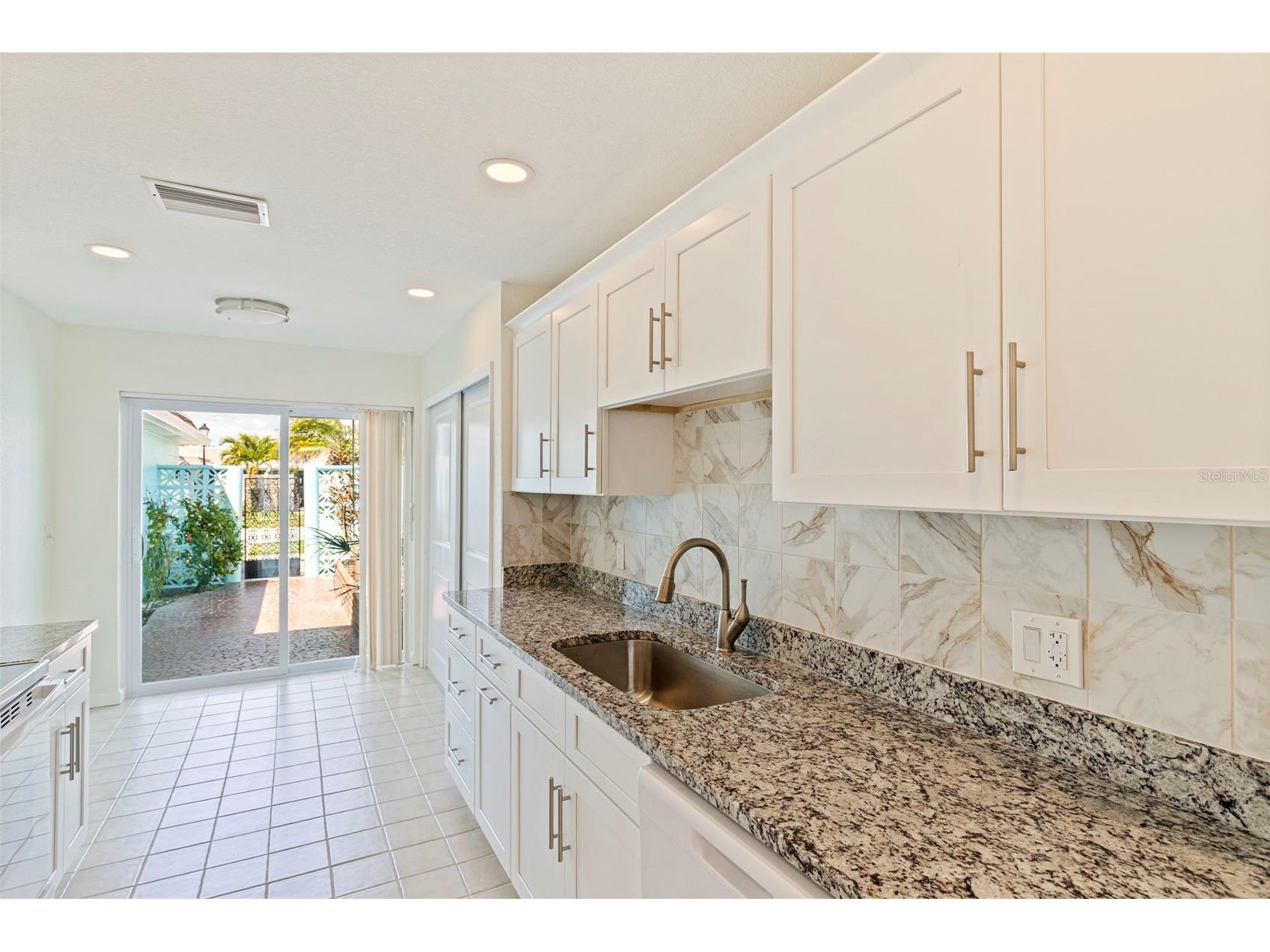 354 Boca Ciega Point Boulevard Saint Petersburg FL 33708 TB8494470 image19