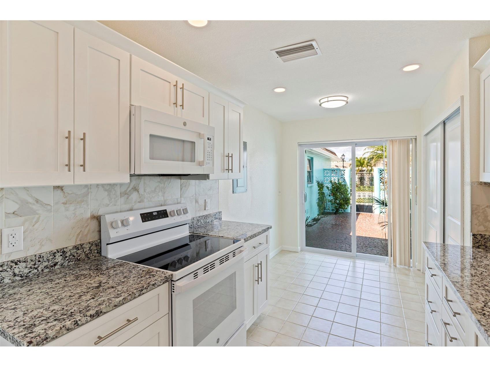 354 Boca Ciega Point Boulevard Saint Petersburg FL 33708 TB8494470 image20