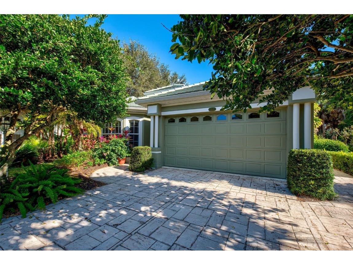 354 Melrose Court Venice FL 34292 A4526296 image1