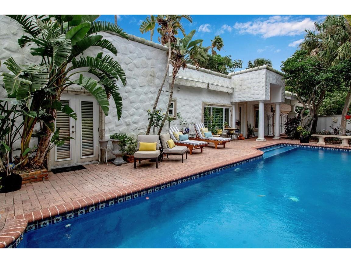 354 Monroe Drive Sarasota FL 34236 A4567323 image1