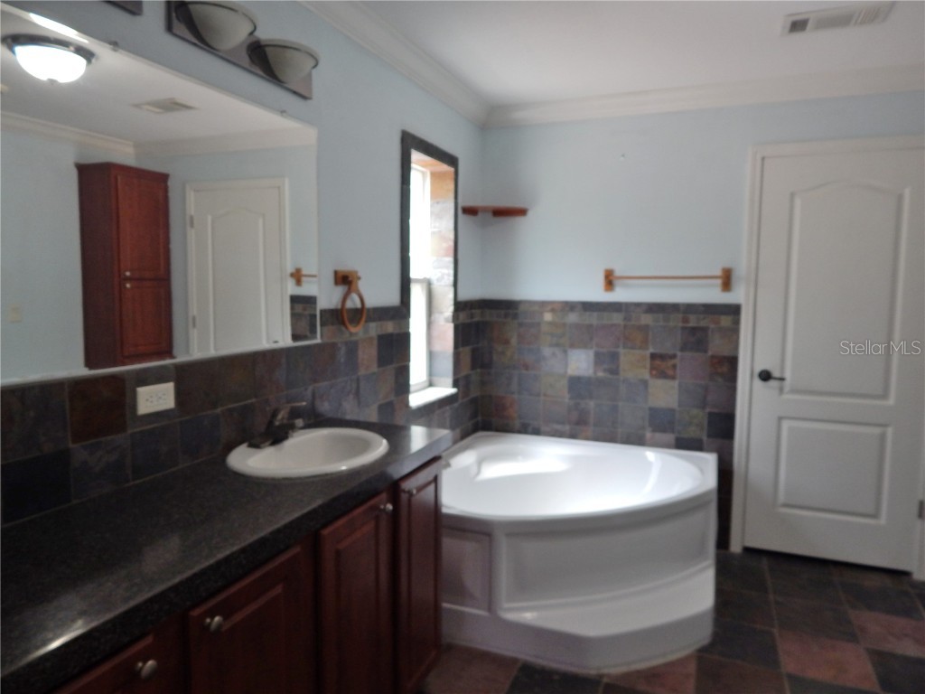 354 NW 93rd Lane Branford FL 32008 GC533197 image21