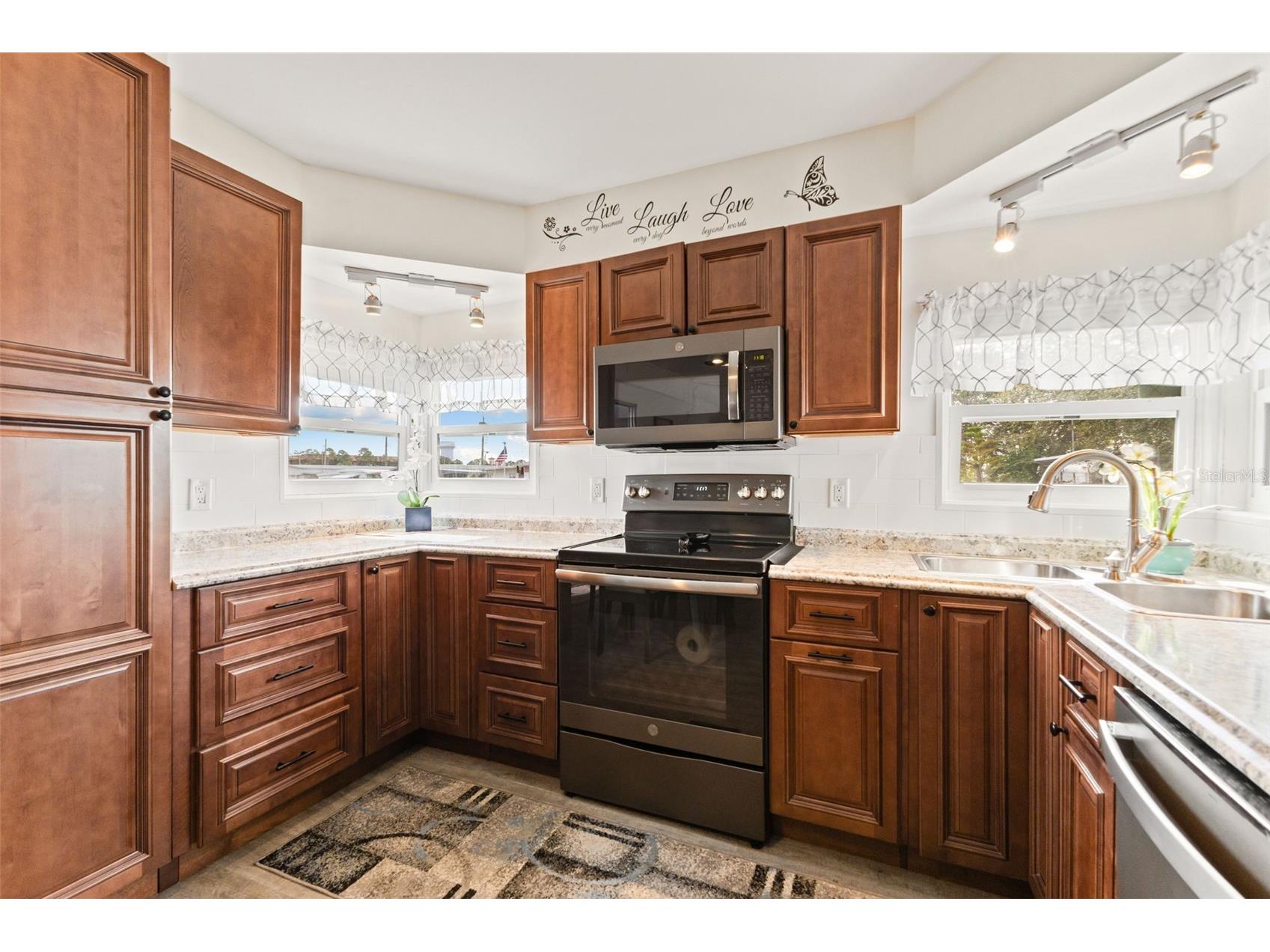 354 Quiet Way Palmetto FL 34221 A4678665 image17