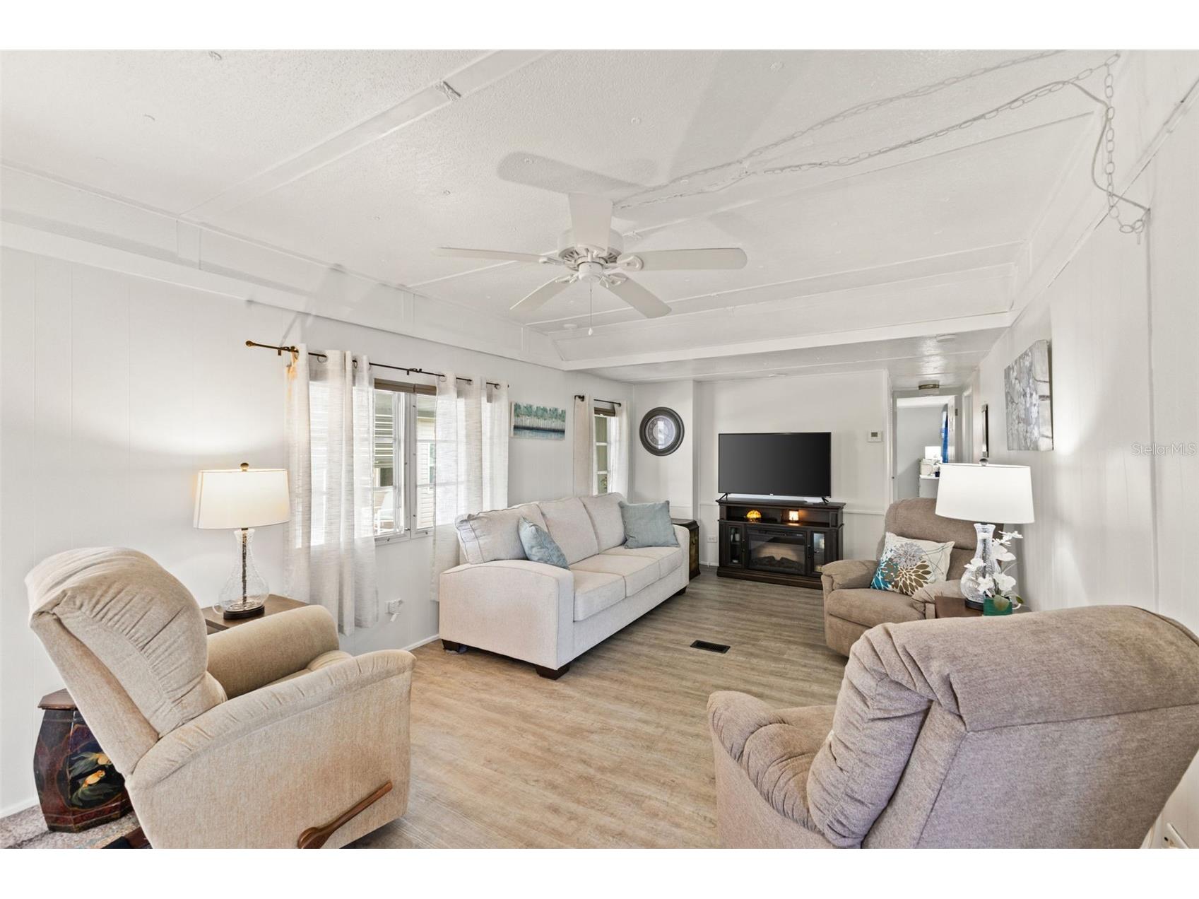 354 Quiet Way Palmetto FL 34221 A4678665 image8