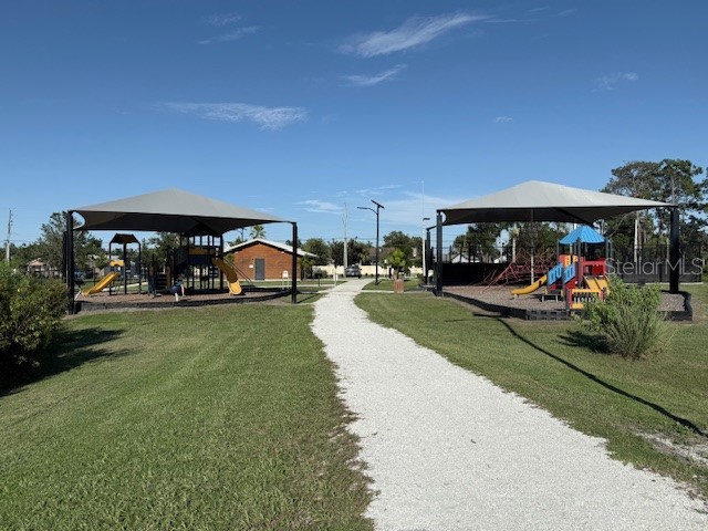 3540 65th Avenue Circle E Sarasota FL 34243 A4662787 image18