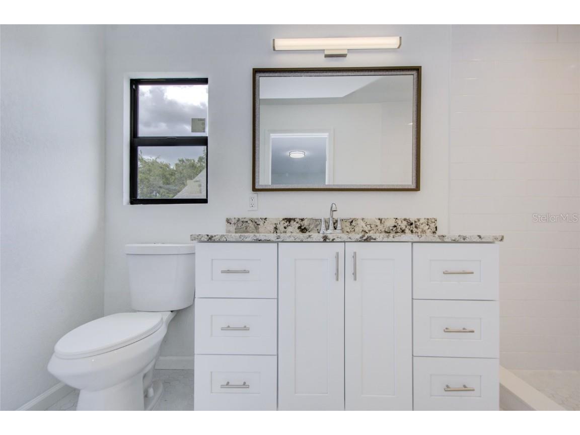 3540 65th Avenue Circle E Sarasota FL 34243 A4662787 image9