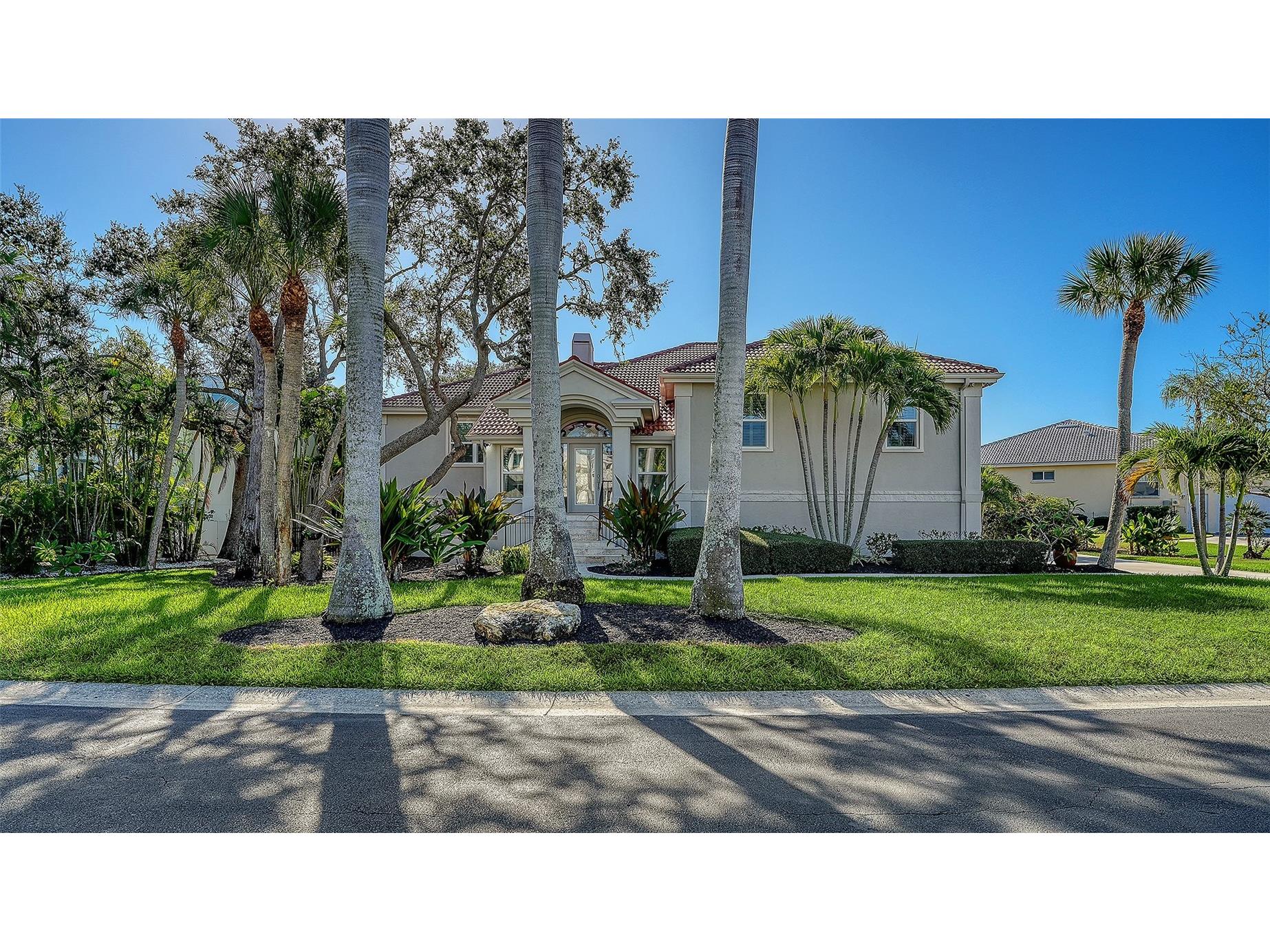 3540 Bayou Circle Longboat Key FL 34228 A4670627 image1