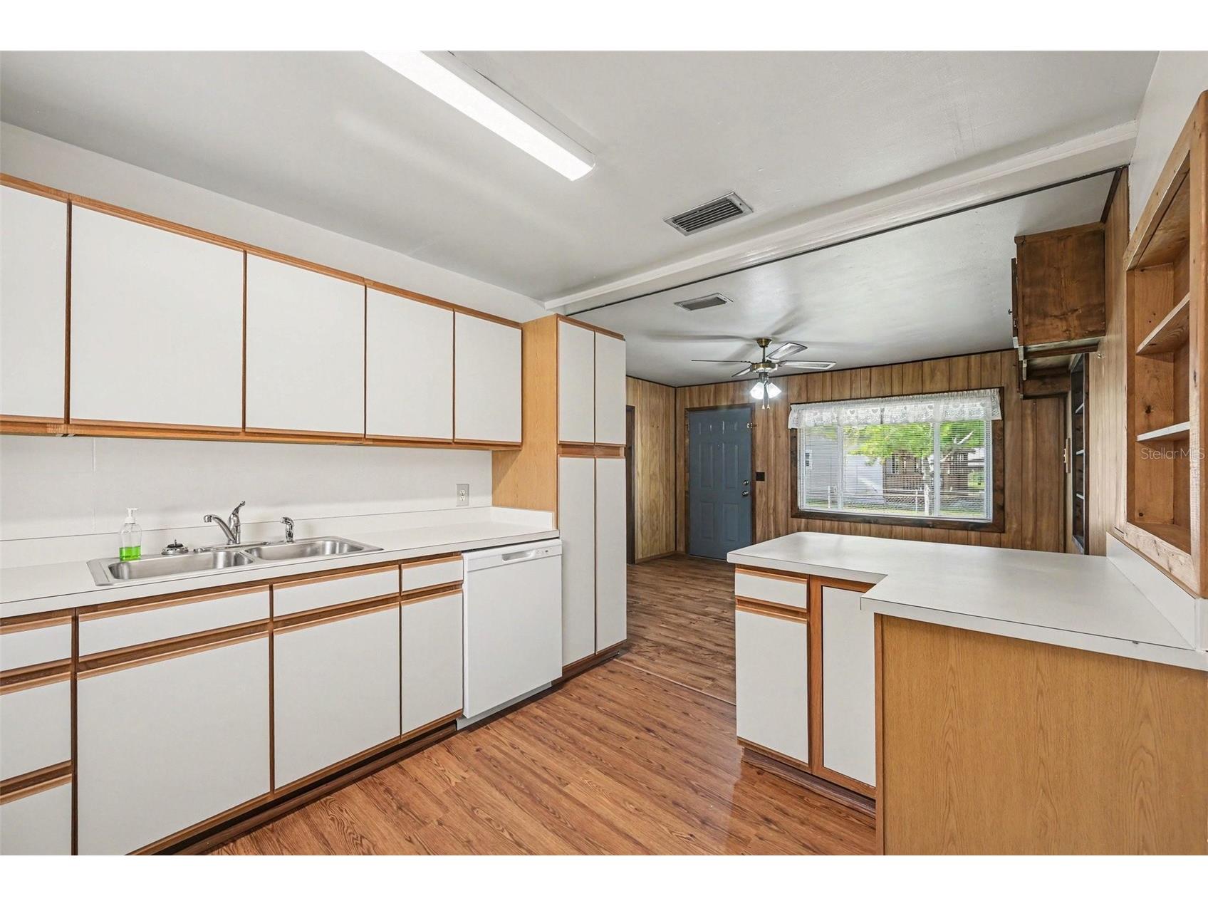 3541 Barney Court Mims FL 32754 O6396346 image11