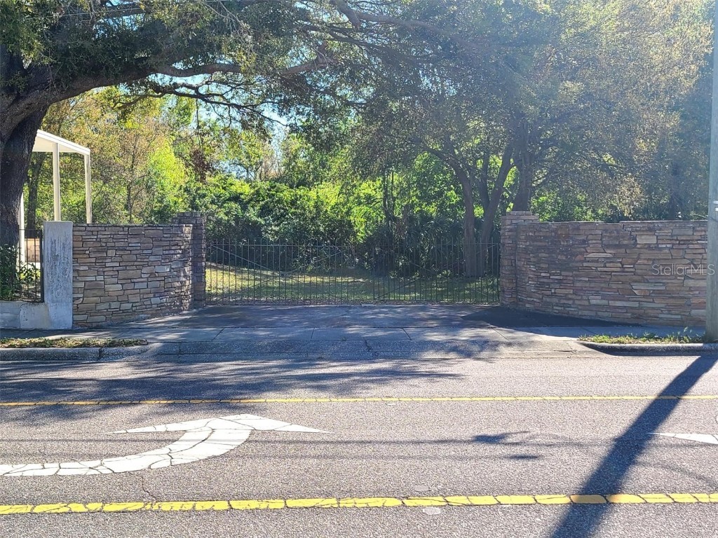 3541 N Boulevard Tampa FL 33603 TB8361739 image1