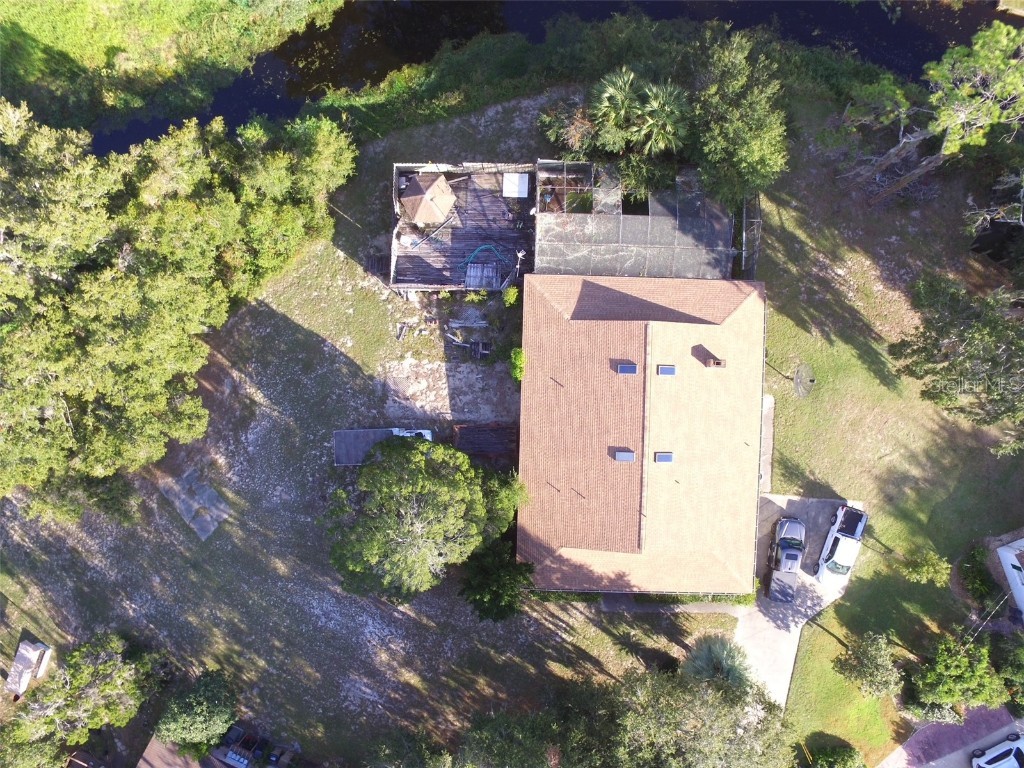 35412 Crescent Drive Fruitland Park FL 34731 - CANAL TO LAKE GRIFFIN O6363023 image2