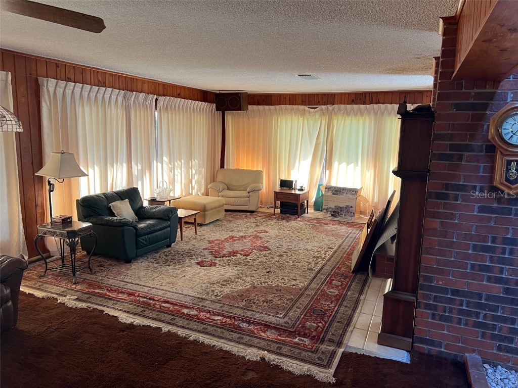 35412 Crescent Drive Fruitland Park FL 34731 - CANAL TO LAKE GRIFFIN O6363023 image5