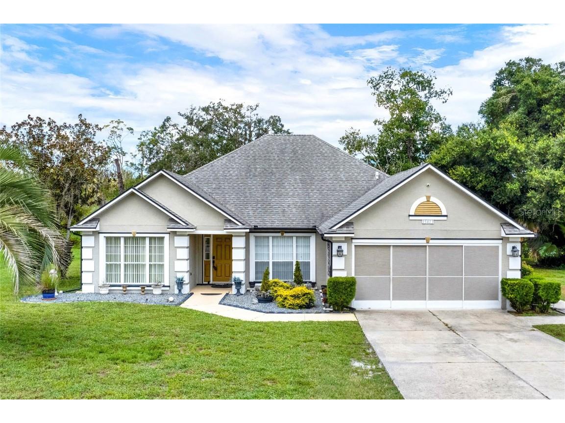 35413 Willow Circle Fruitland Park FL 34731 - LAKE GRIFFIN G5086758 image1