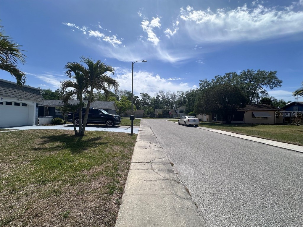 3542 Delta Place Holiday FL 34691 TB8369053 image10