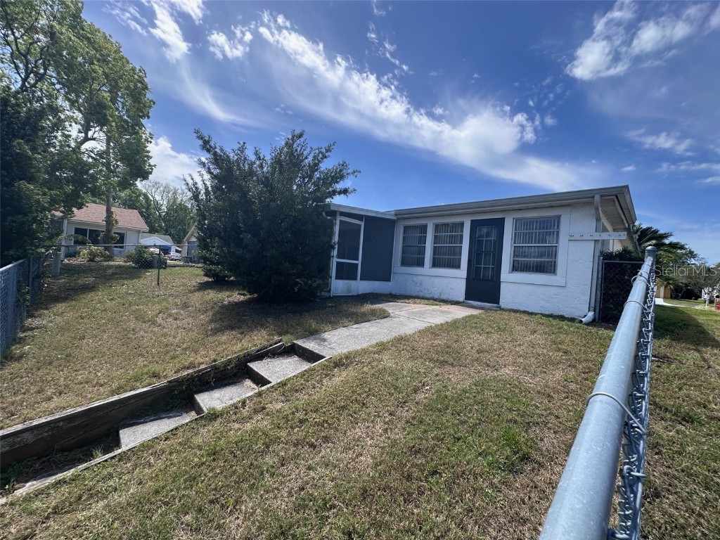 3542 Delta Place Holiday FL 34691 TB8369053 image13