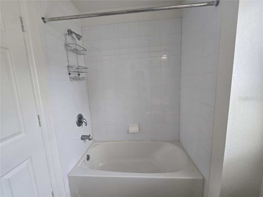 3542 Shallot Drive #101 Orlando FL 32835 O6348686 image40