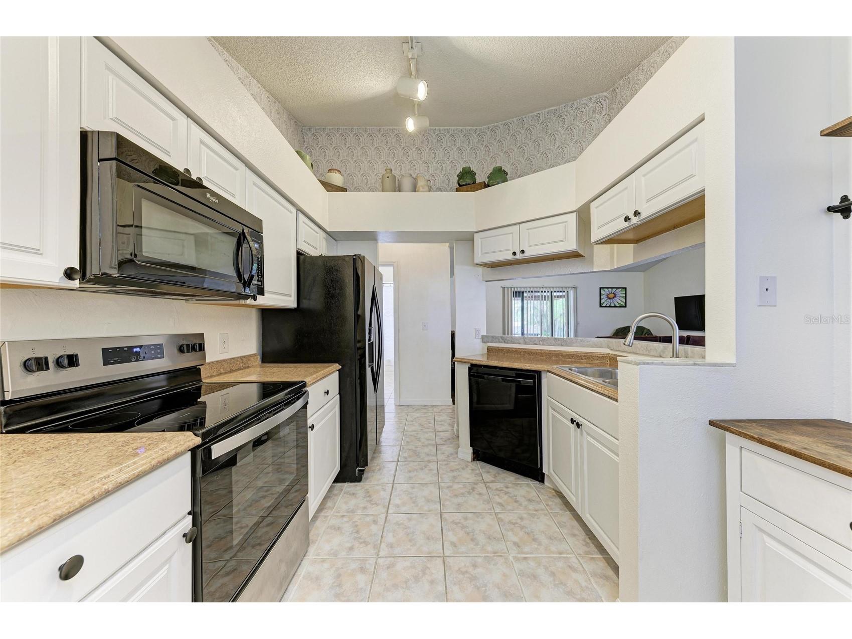 3543 65th Avenue Circle E Sarasota FL 34243 A4694314 image14