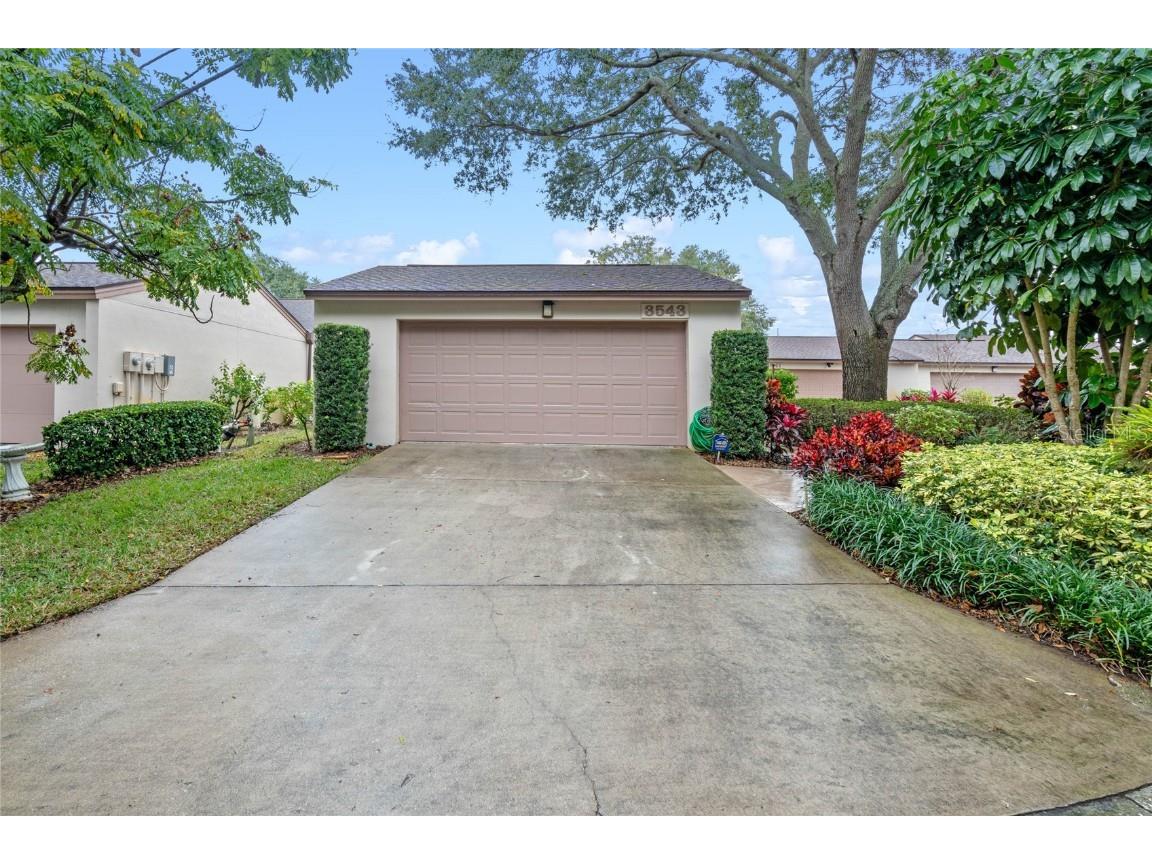 3543 Harbor Circle NW Winter Haven FL 33881 - LAKE HARTRIDGE P4928768 image1