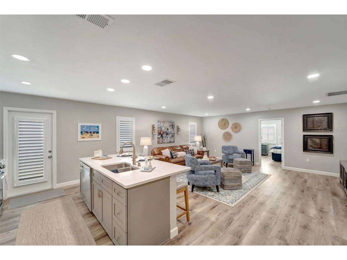 3546 Auburn Court #240 Sarasota FL 34231 A4673054 image11