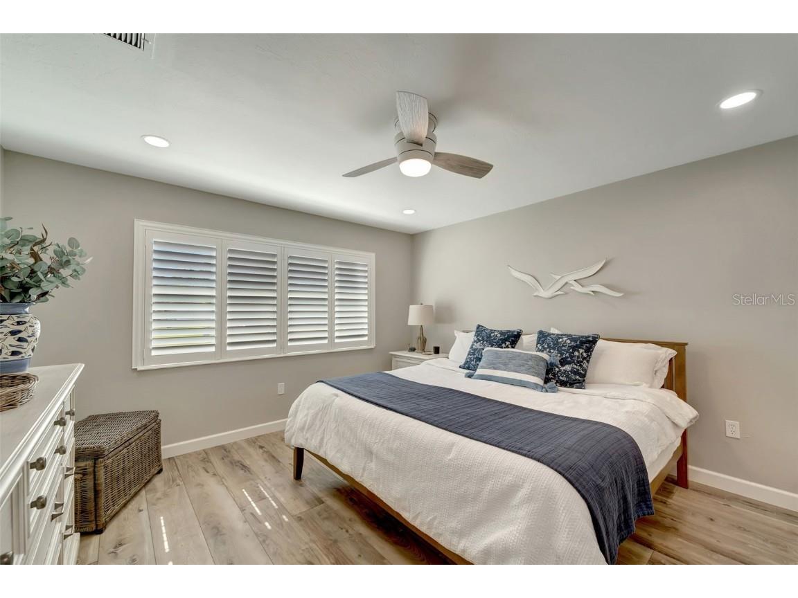 3546 Auburn Court #240 Sarasota FL 34231 A4673054 image16