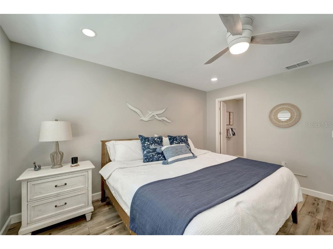 3546 Auburn Court #240 Sarasota FL 34231 A4673054 image17