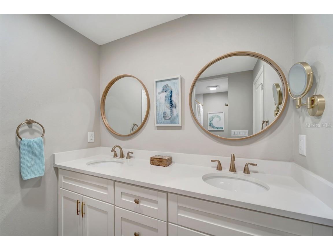 3546 Auburn Court #240 Sarasota FL 34231 A4673054 image24