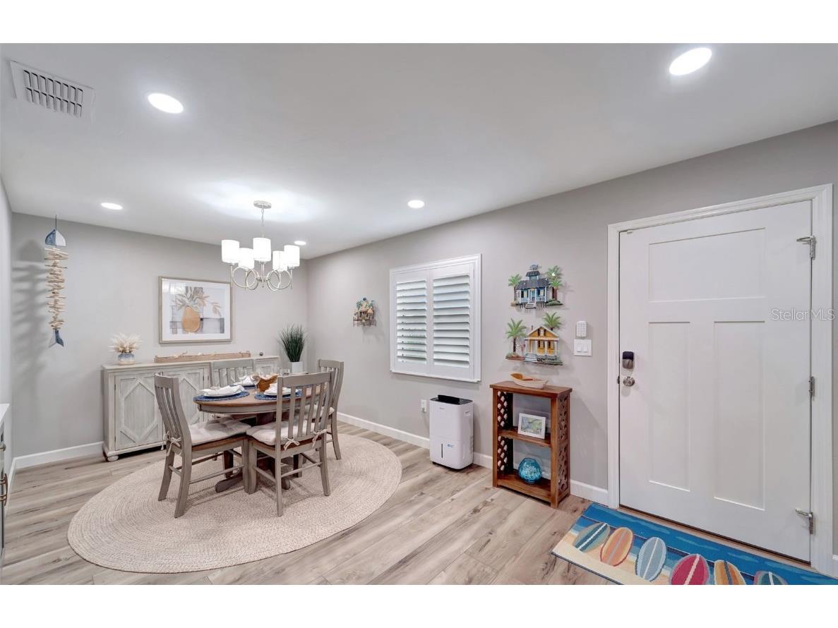 3546 Auburn Court #240 Sarasota FL 34231 A4673054 image4