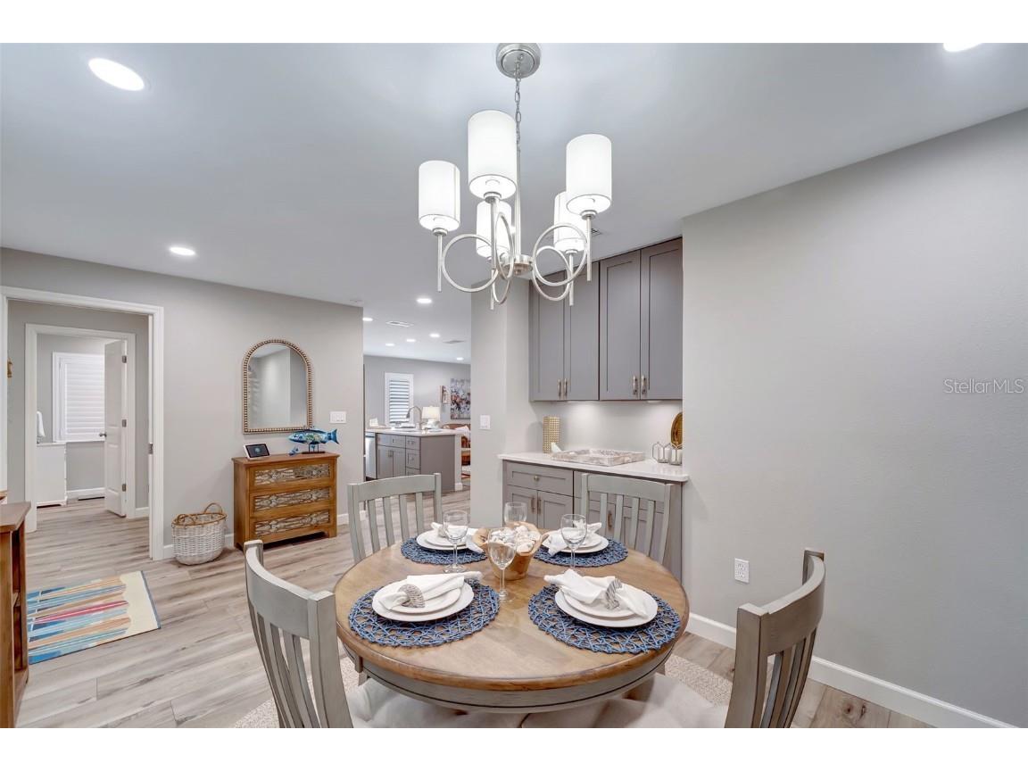 3546 Auburn Court #240 Sarasota FL 34231 A4673054 image6