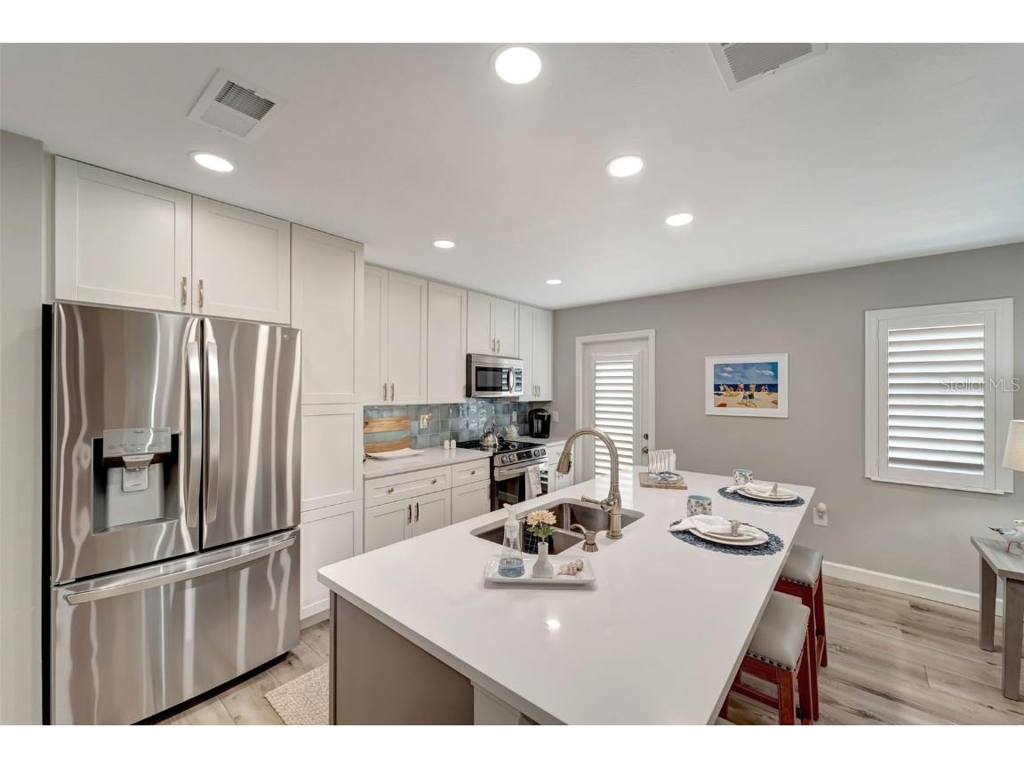 3546 Auburn Court #240 Sarasota FL 34231 A4673054 image8