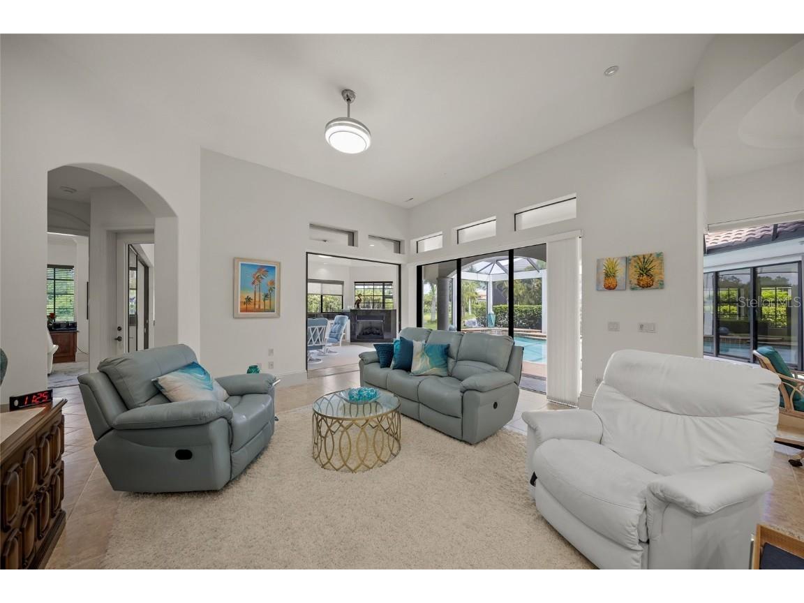 3548 Founders Club Drive Sarasota FL 34240 A4658917 image23