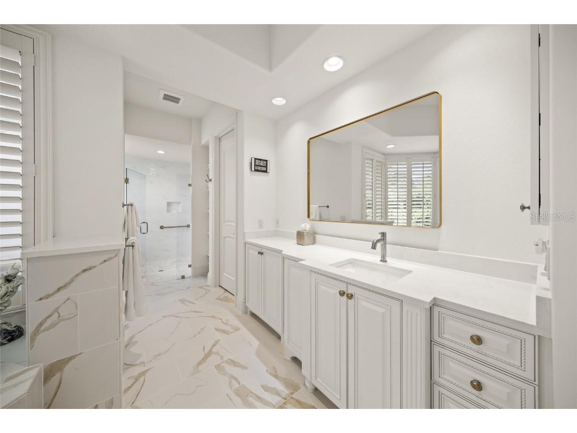 3548 Founders Club Drive Sarasota FL 34240 A4658917 image30