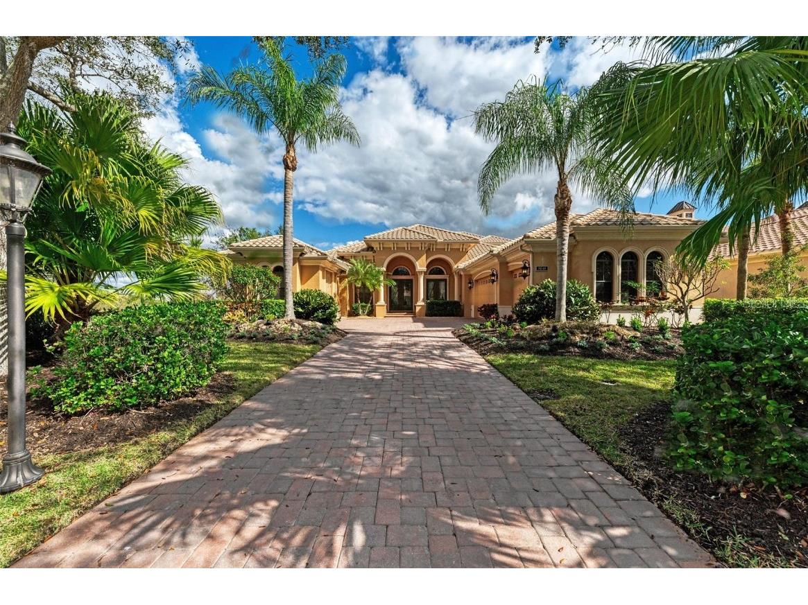 3549 Founders Club Drive Sarasota FL 34240 A4584386 image1