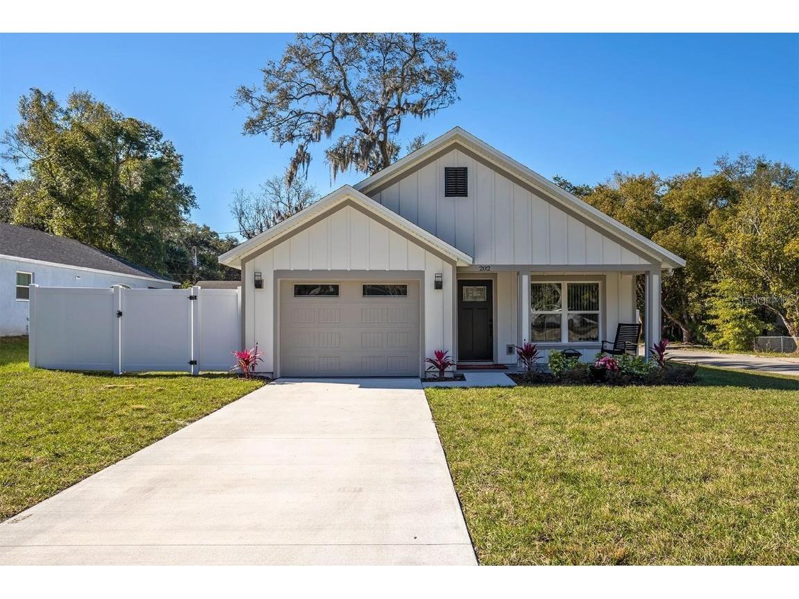 355 Aspen Avenue Orange City FL 32763 V4931355 image1