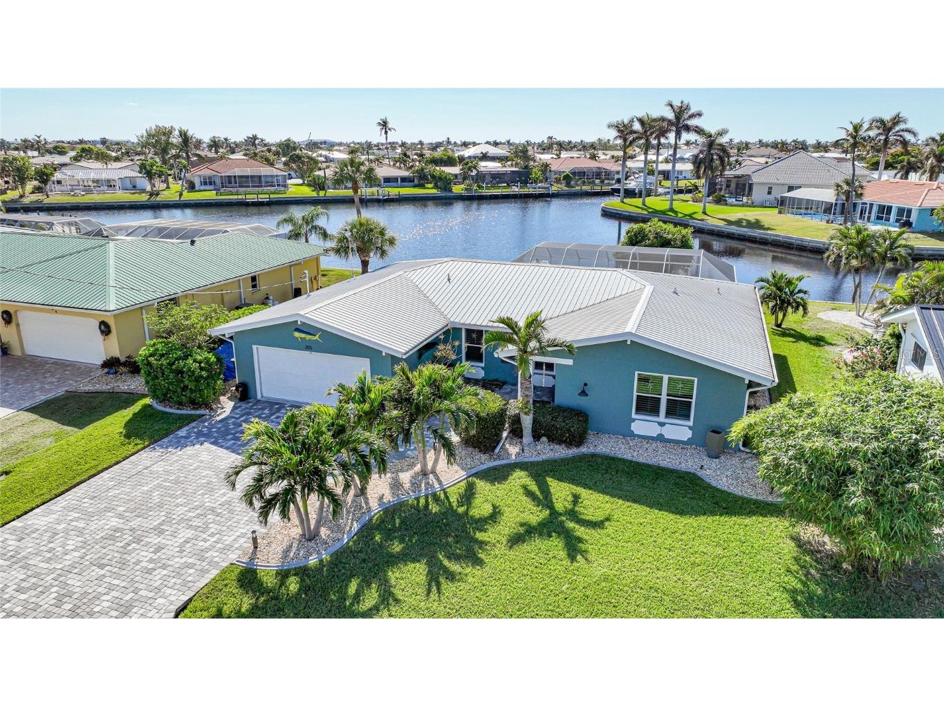 355 Belaire Court Punta Gorda FL 33950 C7501643 image1