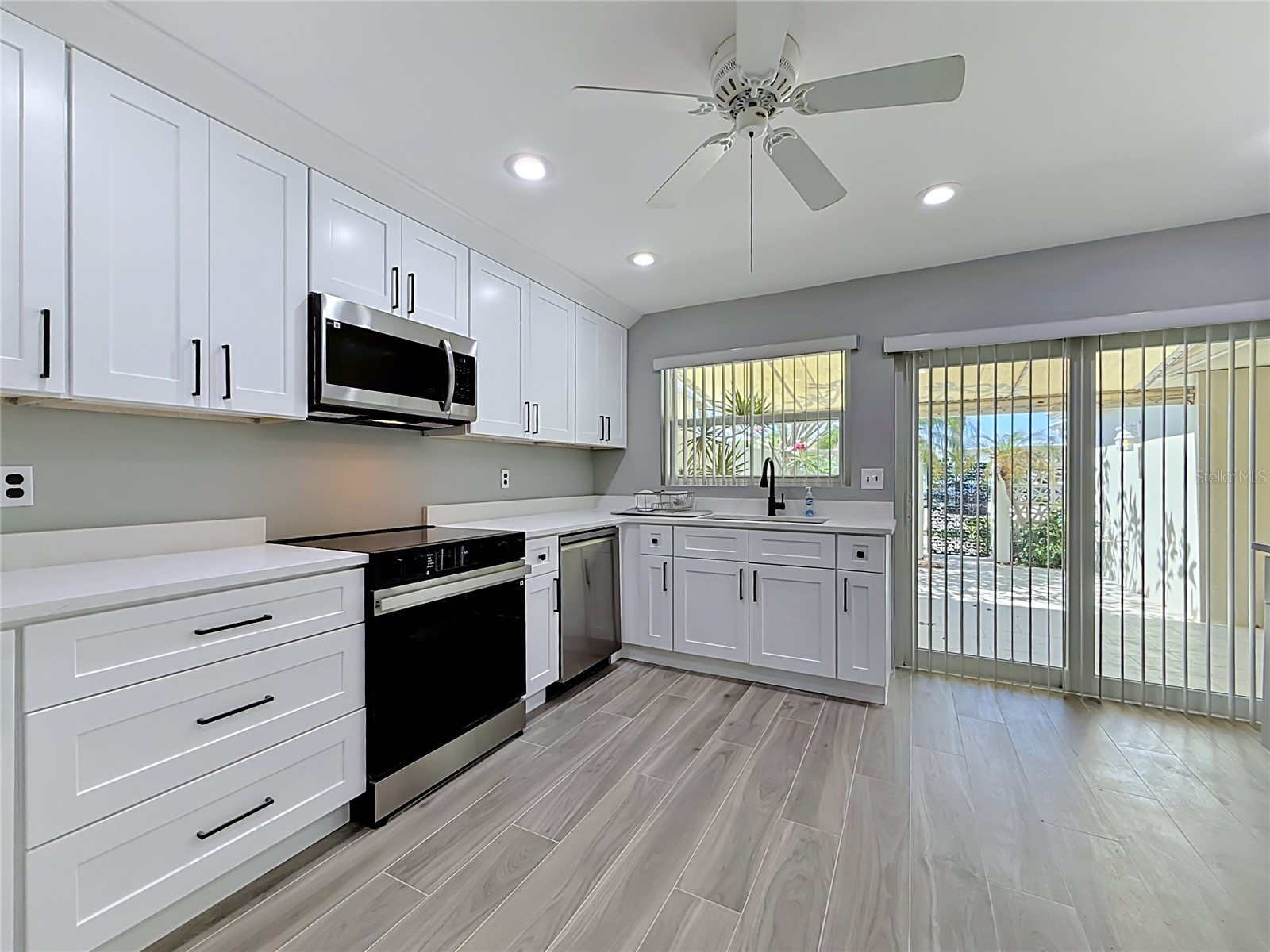 355 Boca Ciega Point Boulevard #355 Saint Petersburg FL 33708 TB8512318 image4