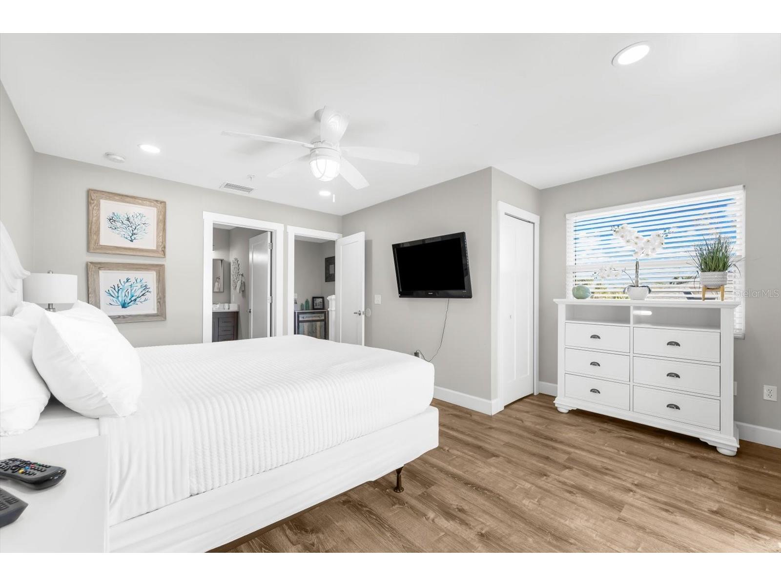 355 Calle Miramar Sarasota FL 34242 N6142420 image17