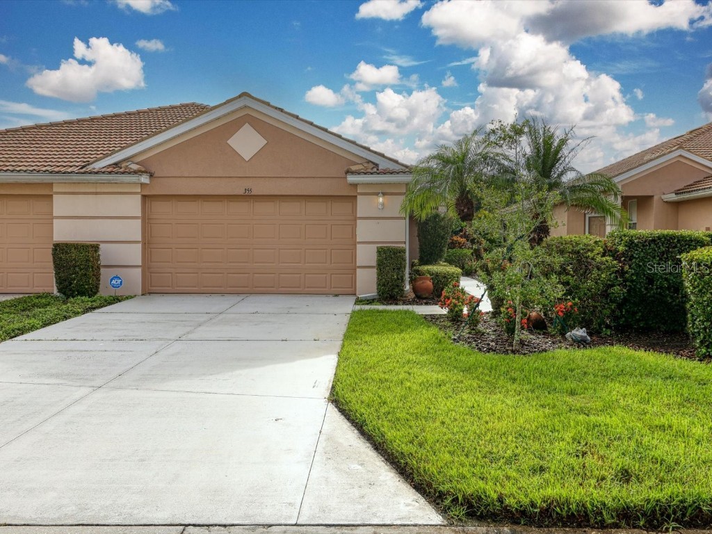 355 Fairway Isles Lane Bradenton FL 34212 A4622272 image1
