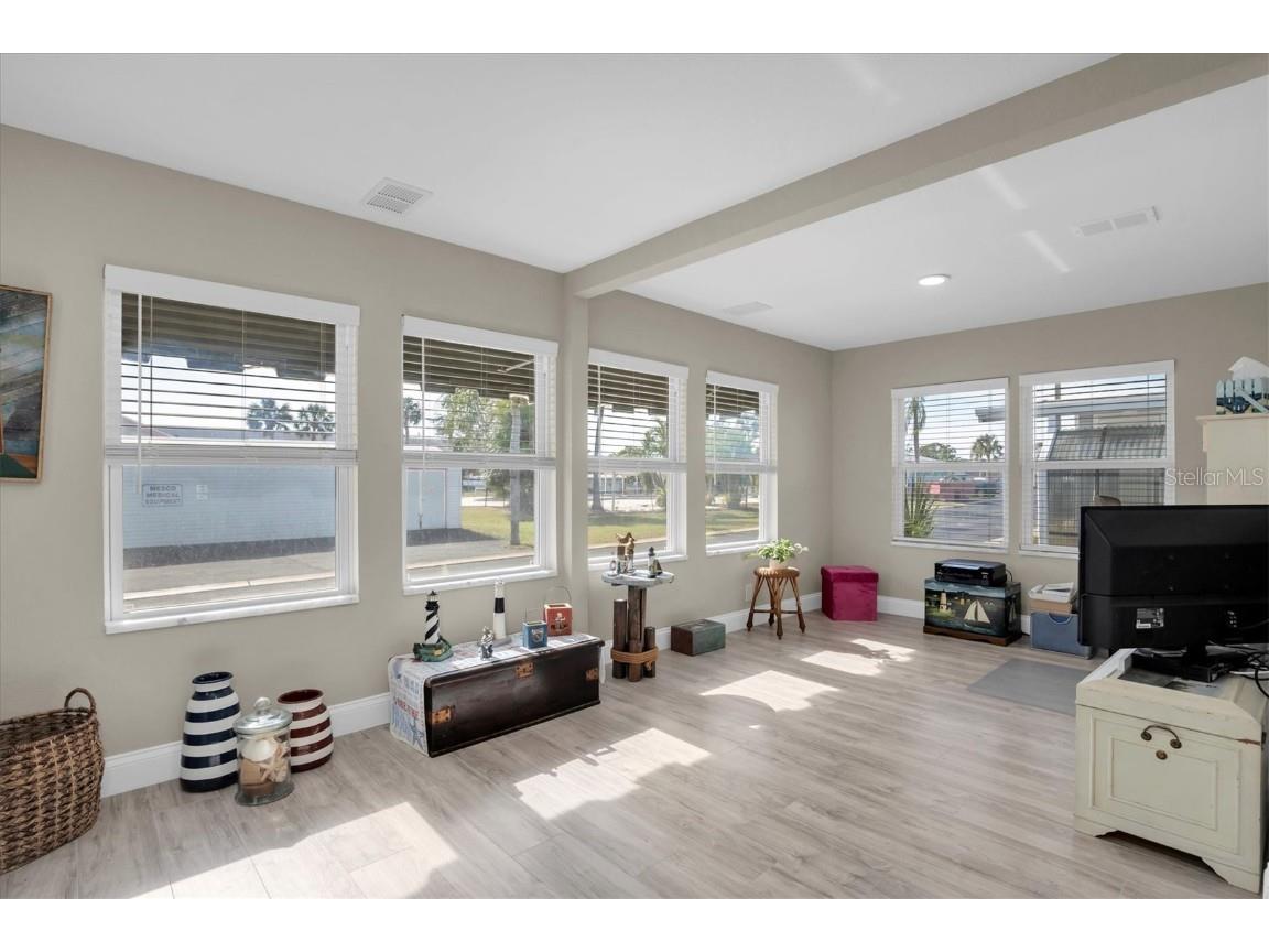 355 King Palm Street Largo FL 33778 TB8345668 image12