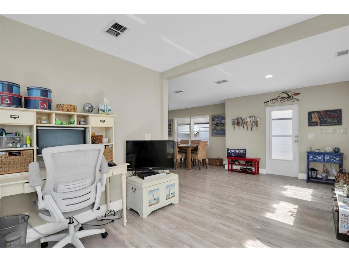 355 King Palm Street Largo FL 33778 TB8345668 image13